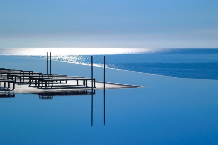 Infinity pool